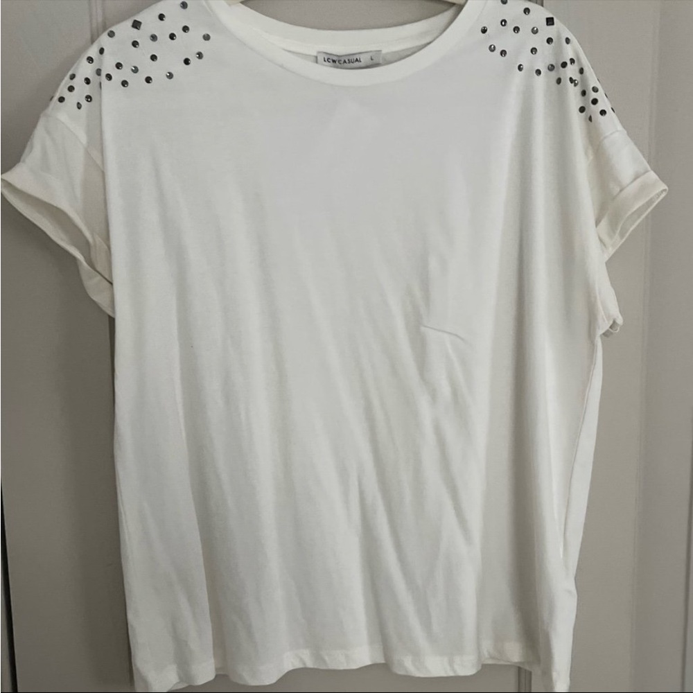 LCW Casual White T-shirt With Embellished Shoulders Women’s Size Large
